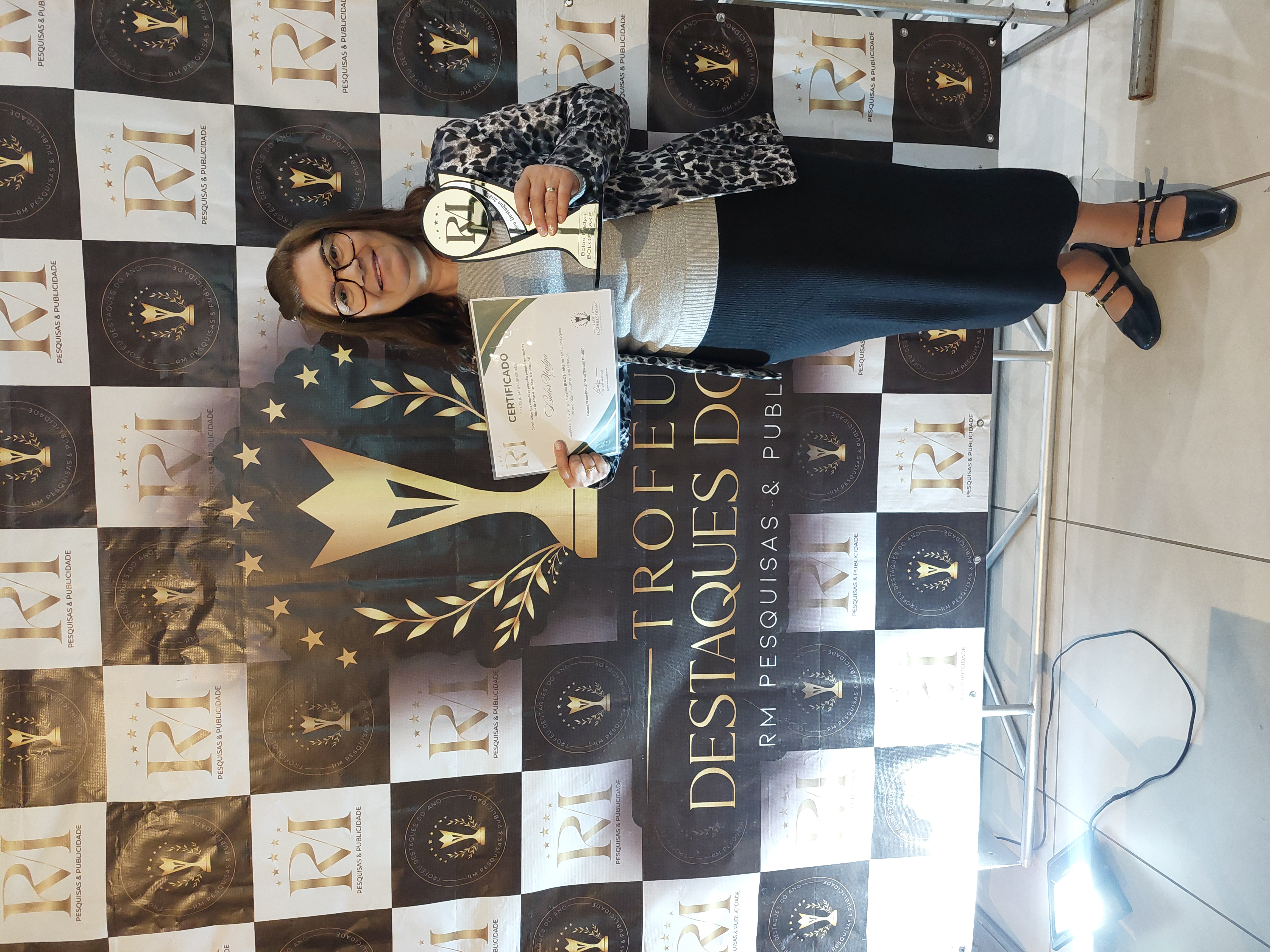 Nadia na premiação RM Destaques